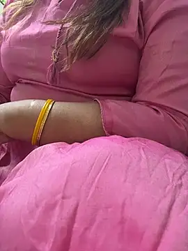 Snapshot of butterflyslay chatting on April 1, 2026, 5:30 am butterflyslay online show from April 1, 2026, 5:30 am