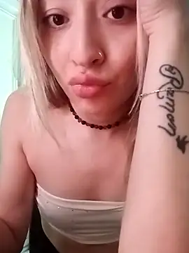 soylulita07 online show from February 3, 2026, 11:37 am