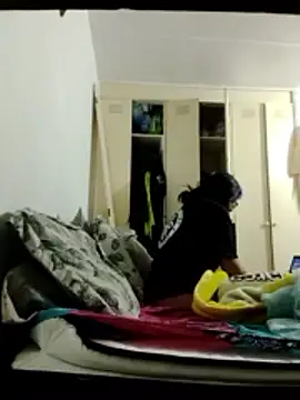 Snapshot of shadowofpleasure chatting on December 15, 2025, 11:03 am shadowofpleasure online show from December 15, 2025, 11:03 am