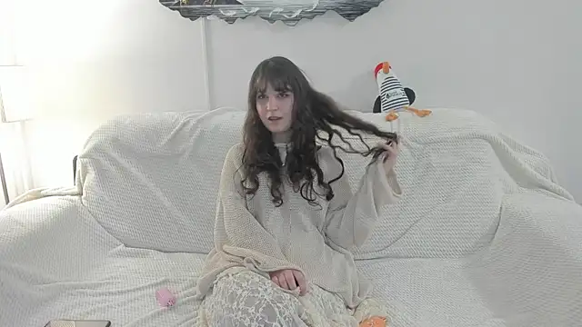 Snapshot of Moni_mira chatting on December 14, 2025, 5:18 pm Moni mira online show from December 14, 2025, 5:18 pm