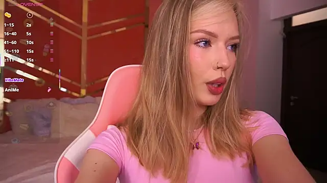 Snapshot of MollyyMayy chatting on May 22, 2026, 7:41 pm MollyyMayy online show from May 22, 2026, 7:41 pm