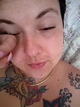 Divine Pouvoir online show from February 11, 2026, 7:52 pm