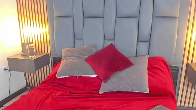 Snapshot of Angelic_serenity chatting on December 16, 2025, 7:19 pm Angelic serenity online show from December 16, 2025, 7:19 pm