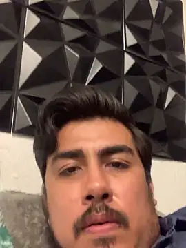 Snapshot of cris_1297 chatting on December 14, 2025, 4:40 am cris 1297 online show from December 14, 2025, 4:40 am