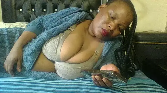 BustyBabyJ online show from December 22, 2024, 1:55 pm