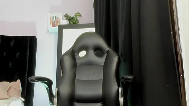 Snapshot of sebastamayo_ chatting on January 13, 2026, 7:46 am sebastamayo online show from January 13, 2026, 7:46 am