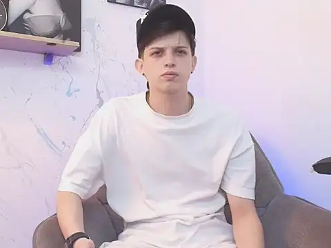 Snapshot of sebastamayo_ chatting on March 3, 2026, 7:58 am sebastamayo online show from March 3, 2026, 7:58 am