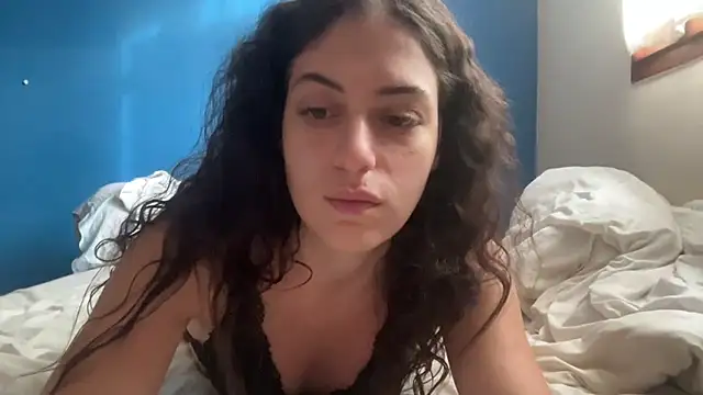 CoquineCharmeuse online show from January 9, 2026, 1:14 pm