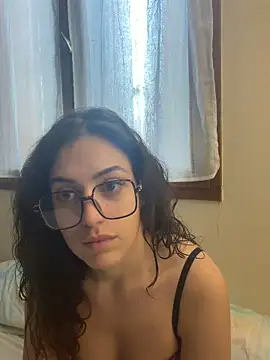 CoquineCharmeuse online show from February 8, 2026, 1:36 pm