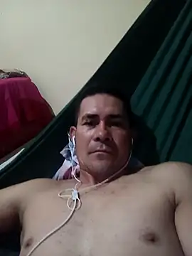 Snapshot of Juven1632 chatting on April 3, 2026, 1:03 am Juven1632 online show from April 3, 2026, 1:03 am