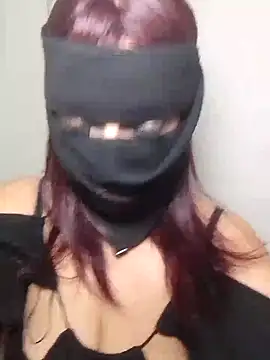 Hot Emmy sexy online show from December 19, 2025, 2:51 am