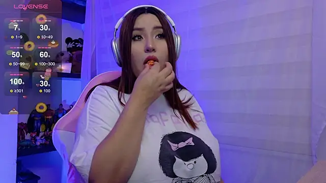 DALIISS  online show from May 21, 2026, 11:01 pm
