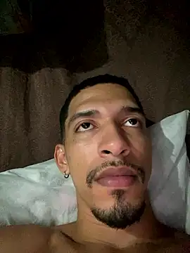 Snapshot of rocchw chatting on January 12, 2026, 2:39 am rocchw online show from January 12, 2026, 2:39 am