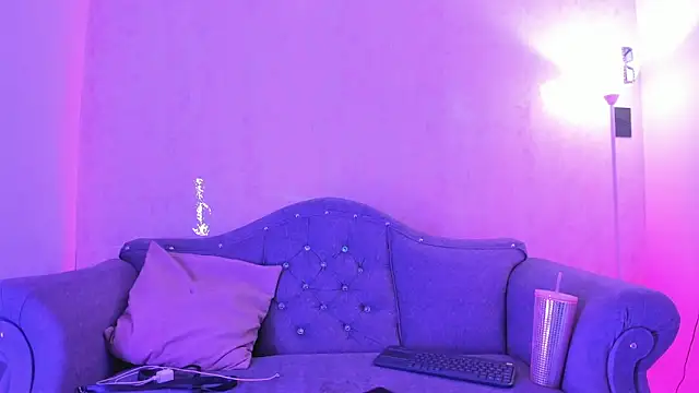 Snapshot of Taniandmarkos chatting on December 14, 2025, 9:41 pm Taniandmarkos online show from December 14, 2025, 9:41 pm