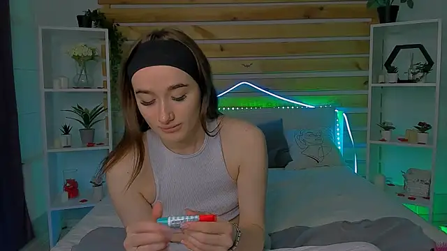 Evis Dailyy online show from February 12, 2026, 1:11 am