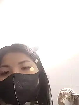 Snapshot of Thikshow2k chatting on December 14, 2025, 12:54 pm Thikshow2k online show from December 14, 2025, 12:54 pm