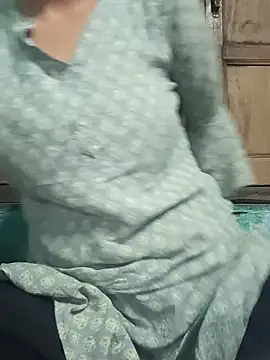 teena-11 online show from April 2, 2026, 11:35 pm