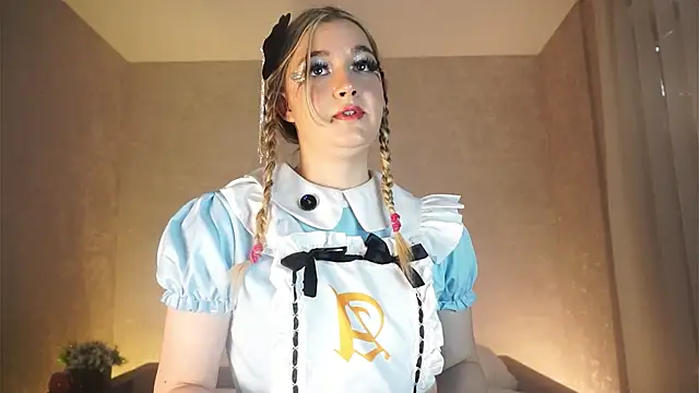 Snapshot of AlessandraPatel chatting on December 16, 2025, 6:18 am AlessandraPatel online show from December 16, 2025, 6:18 am