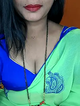 Snapshot of Rachu_love chatting on December 15, 2025, 5:39 pm Rachu love online show from December 15, 2025, 5:39 pm