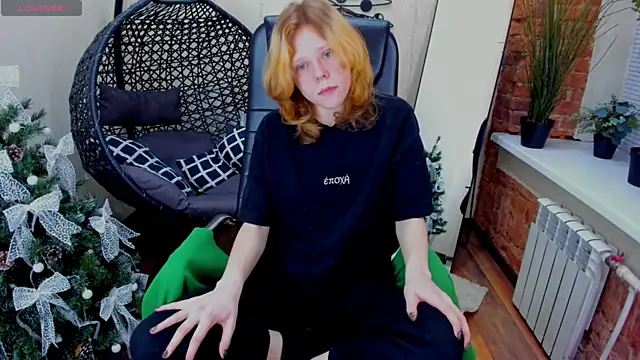 Soft Flame online show from December 21, 2025, 3:41 pm