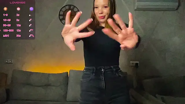 Cara Sweet1 online show from April 1, 2026, 7:33 pm