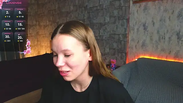 Snapshot of Cara_Sweet1 chatting on May 31, 2026, 6:53 pm Cara Sweet1 online show from May 31, 2026, 6:53 pm