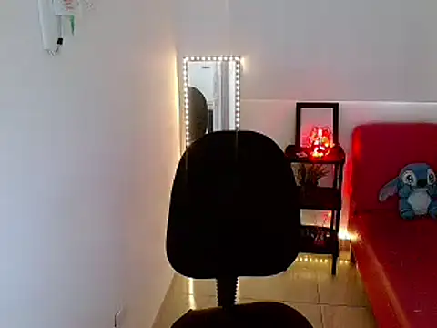 Snapshot of Shawnycarson chatting on May 11, 2026, 6:05 pm Shawnycarson online show from May 11, 2026, 6:05 pm