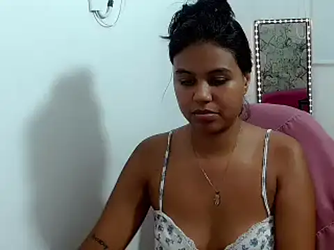 Snapshot of Shawnycarson chatting on May 14, 2026, 5:31 pm Shawnycarson online show from May 14, 2026, 5:31 pm