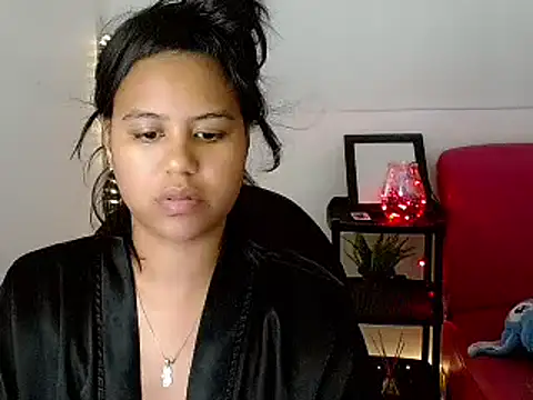 Snapshot of Shawnycarson chatting on May 21, 2026, 6:15 pm Shawnycarson online show from May 21, 2026, 6:15 pm