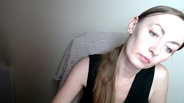 LiaSeass  online show from June 26, 2026, 11:58 am