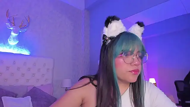 Snapshot of ZoeSkyee_ chatting on December 14, 2025, 2:28 am ZoeSkyee online show from December 14, 2025, 2:28 am