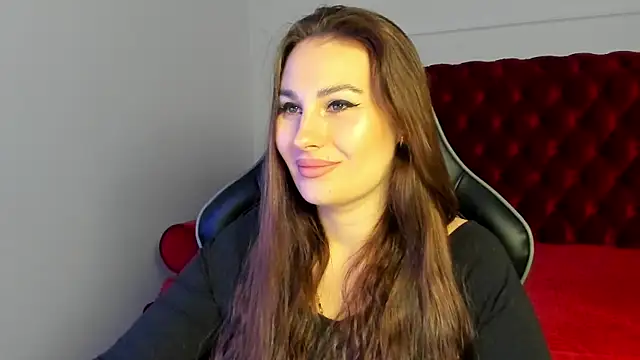 NoraFoxes online show from February 6, 2026, 5:23 am