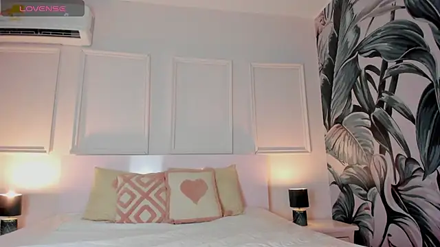 EVANGELIINE 21 online show from February 1, 2026, 6:50 pm