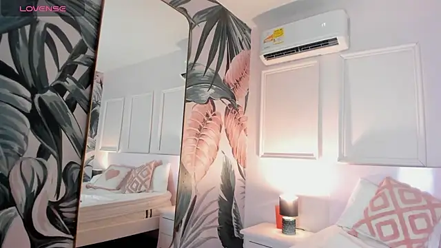 EVANGELIINE 21 online show from February 7, 2026, 6:55 pm