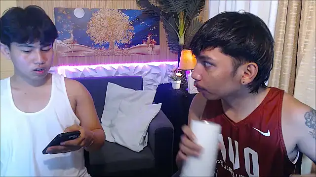 dylan hardfucker online show from January 18, 2026, 5:17 pm