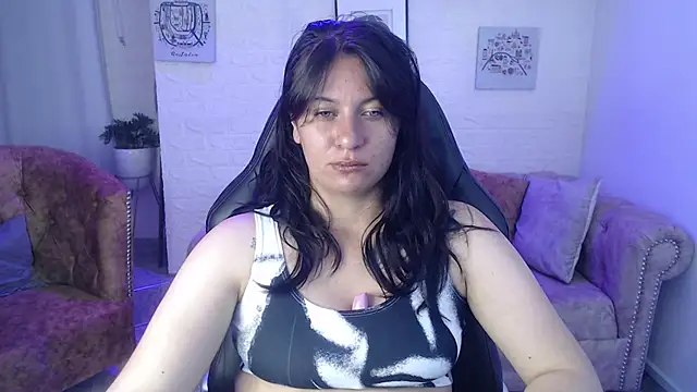 Snapshot of amanda_rousee chatting on June 9, 2026, 3:29 am amanda rousee online show from June 9, 2026, 3:29 am