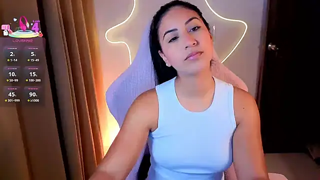 chloebum  online show from December 22, 2025, 11:07 am