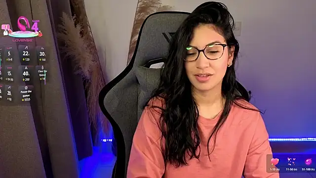 Snapshot of chloebum_ chatting on May 22, 2026, 10:54 am chloebum online show from May 22, 2026, 10:54 am