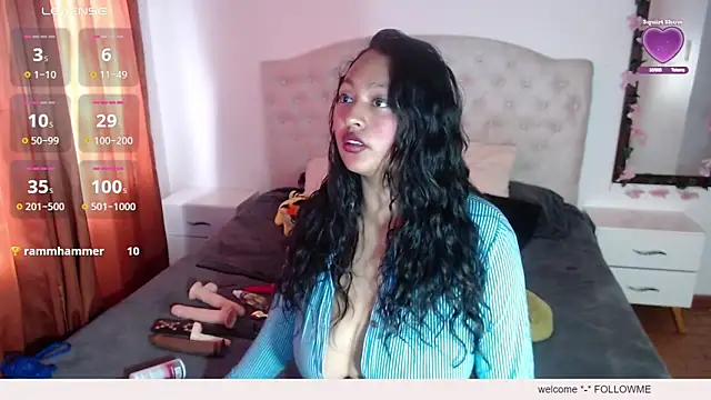 Snapshot of helenvalk chatting on December 18, 2025, 6:25 pm helenvalk online show from December 18, 2025, 6:25 pm