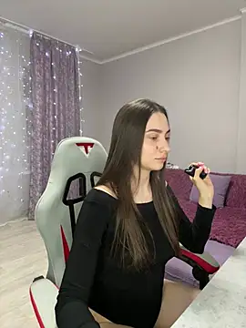 Snapshot of Lina_________ chatting on January 10, 2026, 5:15 pm Lina online show from January 10, 2026, 5:15 pm