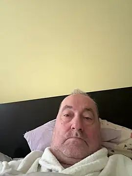 csikar online show from April 1, 2026, 5:30 am