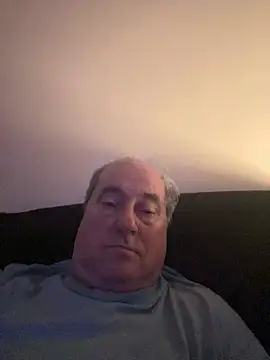 Snapshot of csikar chatting on June 17, 2026, 9:38 pm csikar online show from June 17, 2026, 9:38 pm