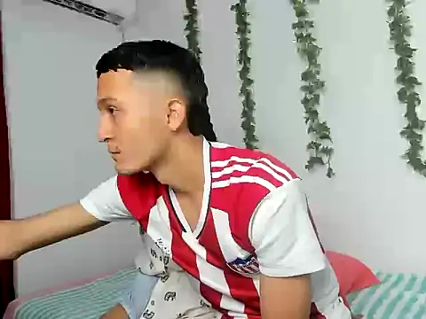 Shsexi hot online show from December 17, 2025, 2:45 pm