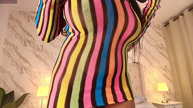 Snapshot of Yuliana-ambell chatting on December 22, 2025, 4:20 am Yuliana-ambell online show from December 22, 2025, 4:20 am