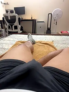 Snapshot of battman4488 chatting on December 15, 2025, 3:05 pm battman4488 online show from December 15, 2025, 3:05 pm