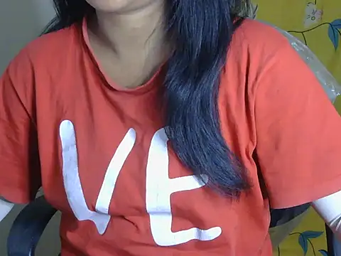 Cristina love69 online show from April 9, 2026, 5:40 am