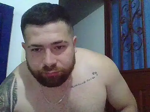 Snapshot of hammerwhite01 chatting on December 15, 2025, 1:26 pm hammerwhite01 online show from December 15, 2025, 1:26 pm