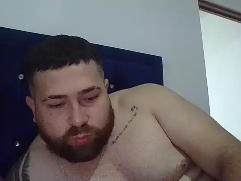 Snapshot of hammerwhite01 chatting on December 16, 2025, 1:27 pm hammerwhite01 online show from December 16, 2025, 1:27 pm