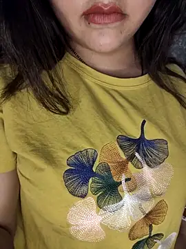 Wanii32 online show from April 15, 2026, 5:47 am