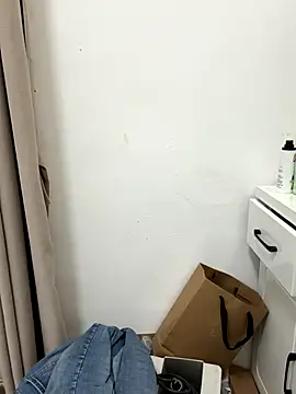 Snapshot of Niuniu1989 chatting on December 16, 2025, 9:14 am Niuniu1989 online show from December 16, 2025, 9:14 am